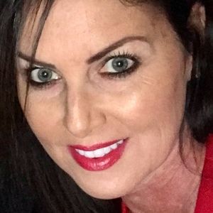 Meet your Posher, Deanna